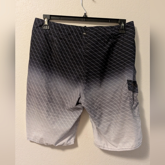 Quiksilver Men's Black Swim Shorts - Picture 2 of 5